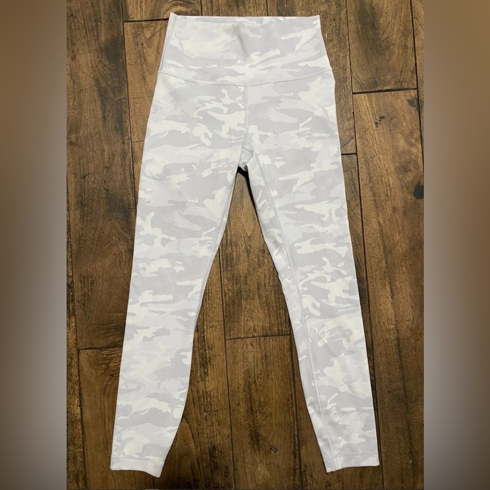 Lululemon white camo wunder under leggings